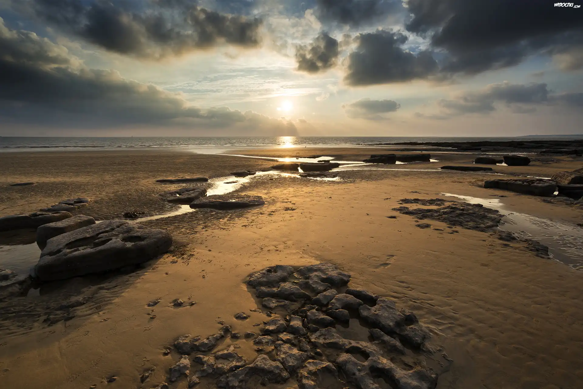 Walia, Plaża Dunraven Bay, Kamienie, Wschód Słońca, Morze, Niebo, Chmury
