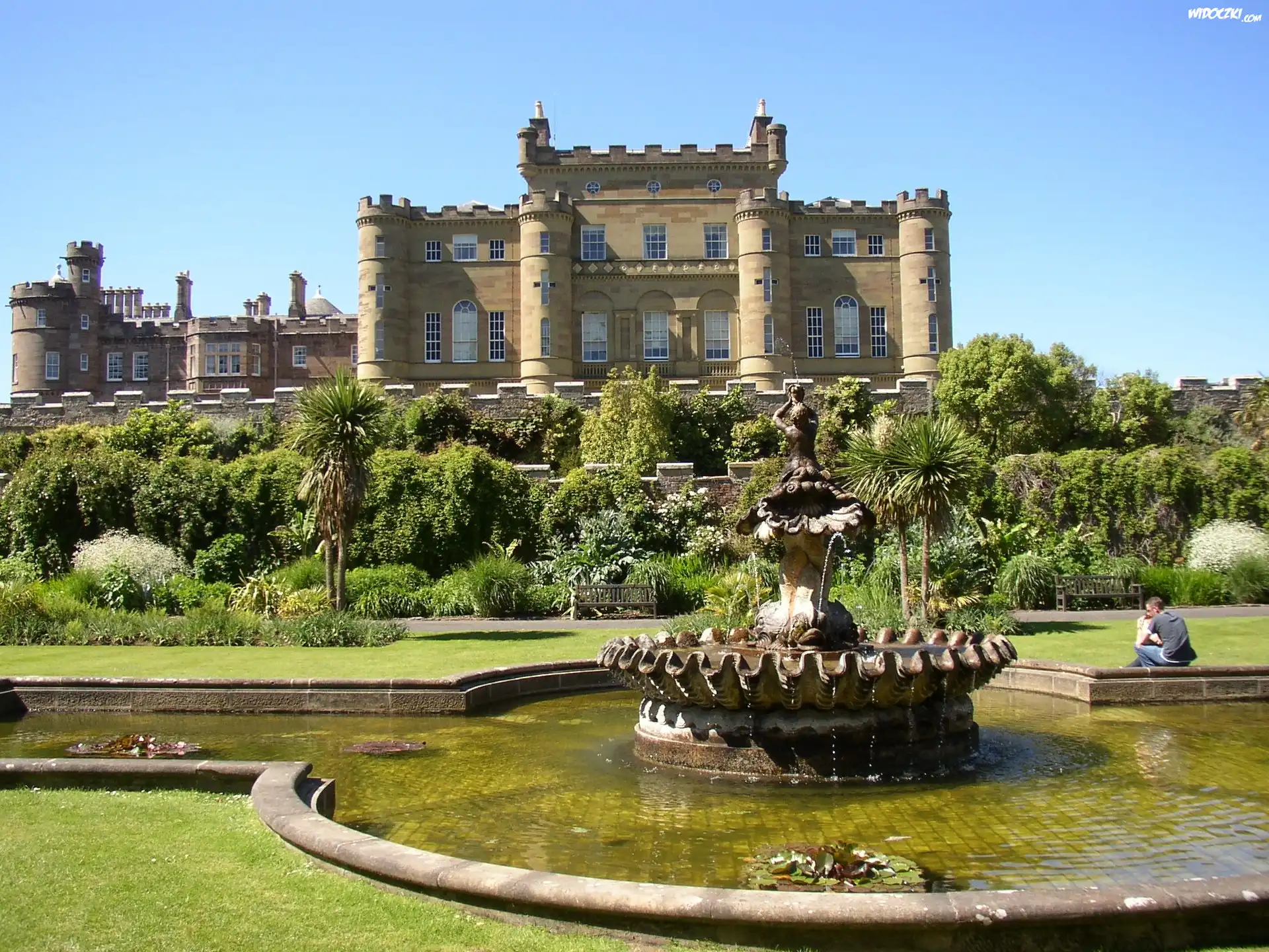 Zamek Culzean, Culzean Castle, Miasto Maybole, Szkocja, Wielka Brytania, Park, Fontanna
