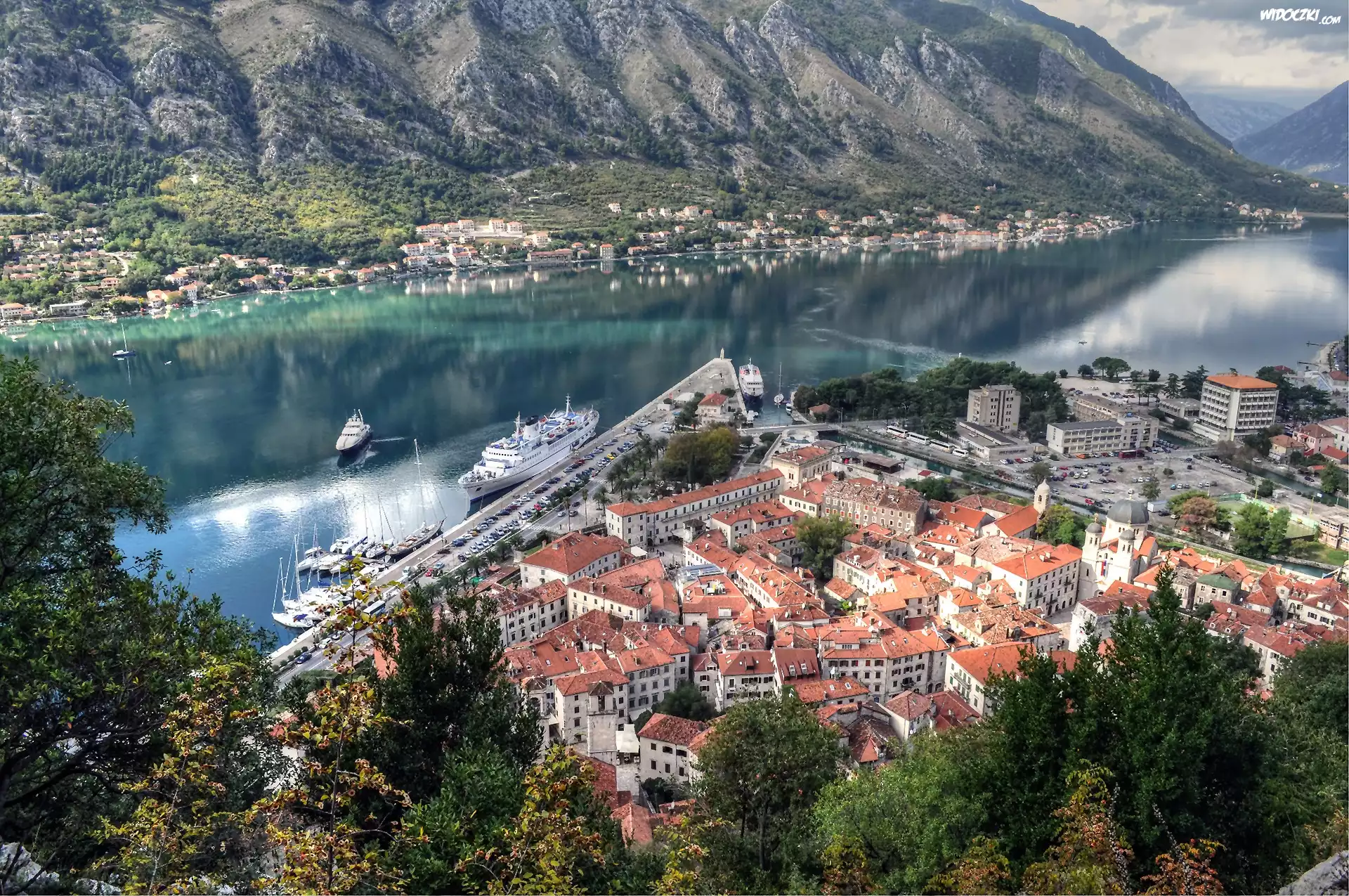 Czarnogóra, Kotor, Góry, Miasto, Statki