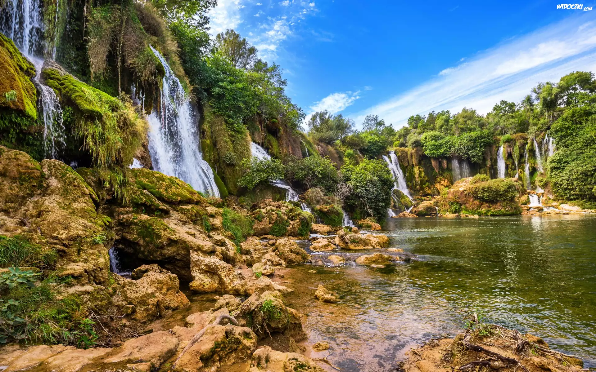 Bośnia i Hercegowina, Wodospady Kravica, Rzeka Trebižat, Kamienie, Drzewa
