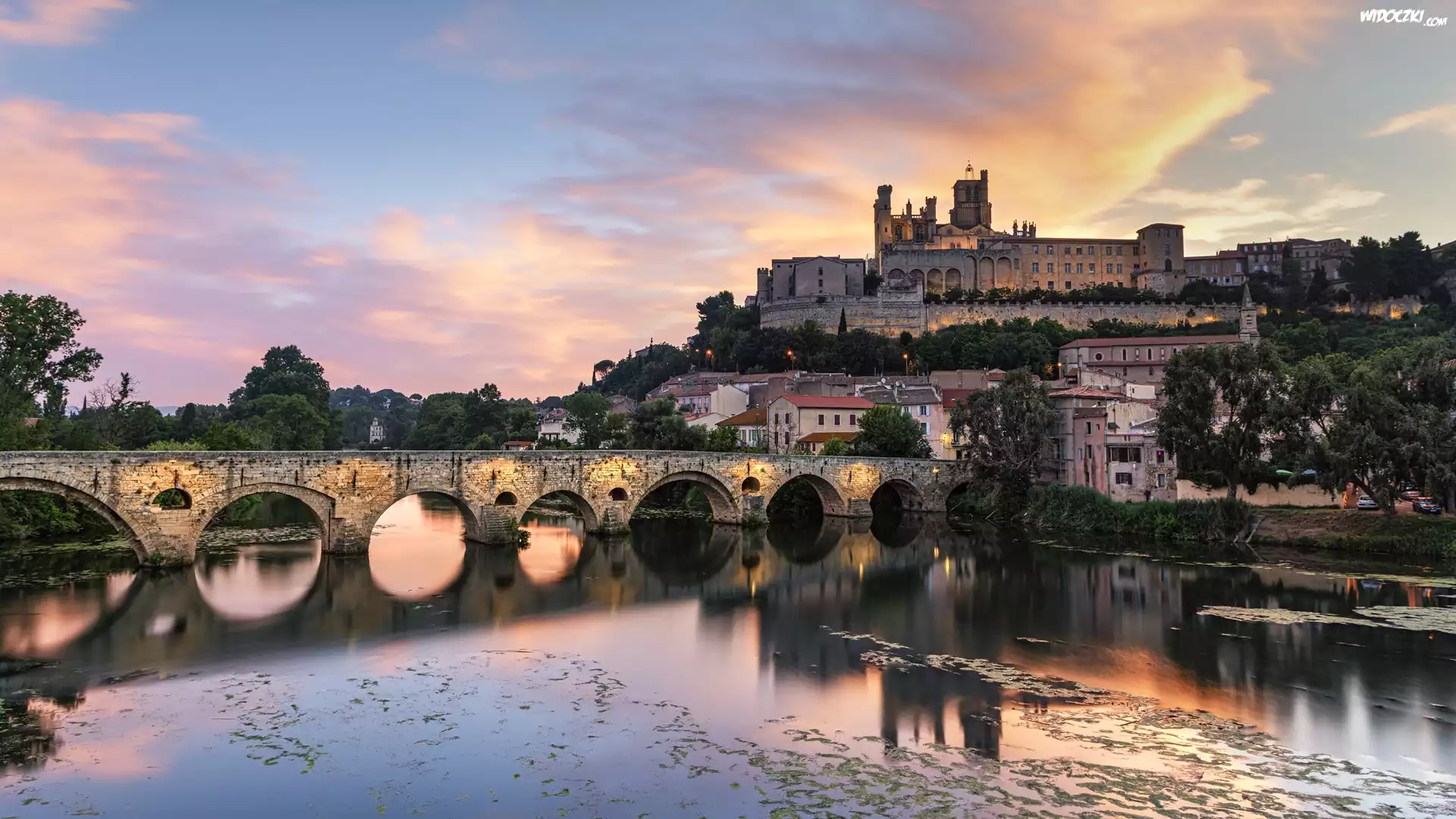 Francja, Beziers, Rzeka Orb, Most, Drzewa, Kościół, Katedra, Beziers Cathedral, Budynki, Wschód słońca