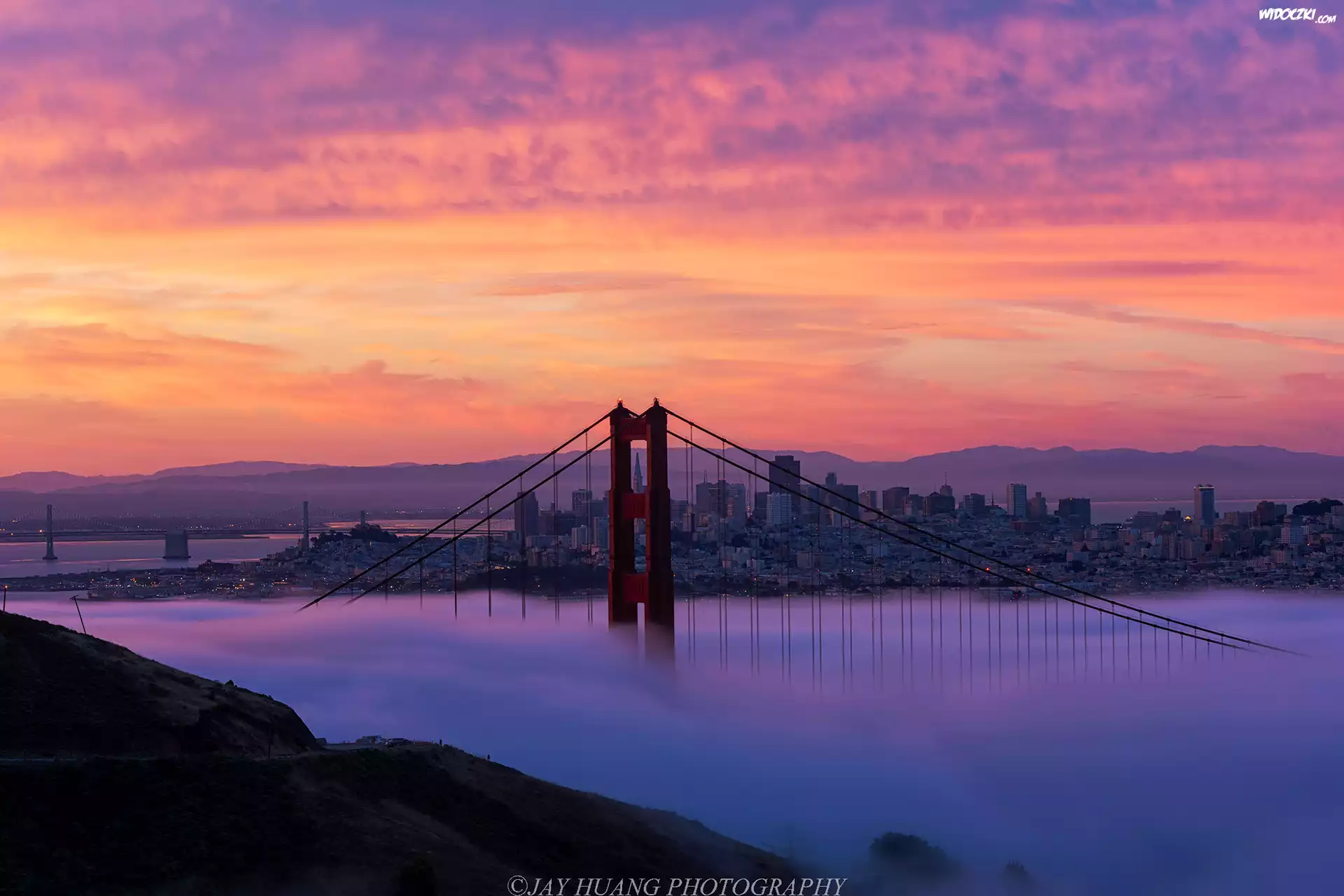 Most Golden Gate, Cieśnina Golden Gate, San Francisco, Kalifornia, Stany Zjednoczone, Mgła, Wschód słońca