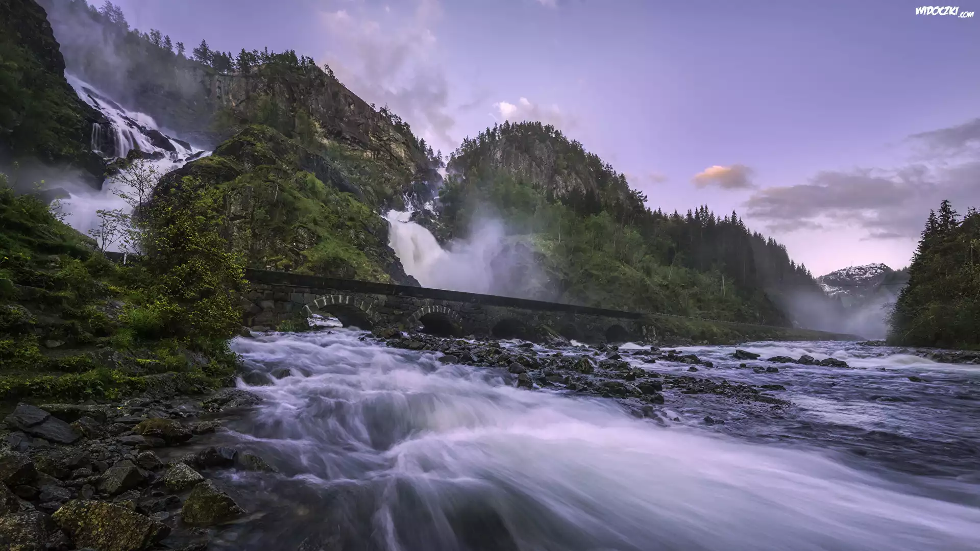 Wodospad Latefossen, Gmina Odda, Okręg Hordaland, Norwegia, Most, Góry