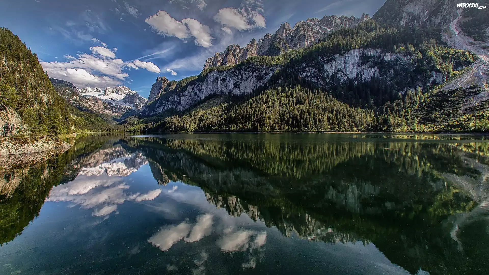 Austria, Góry Dachstein, Jezioro Gosau, Drzewa, Chmury, Odbicie