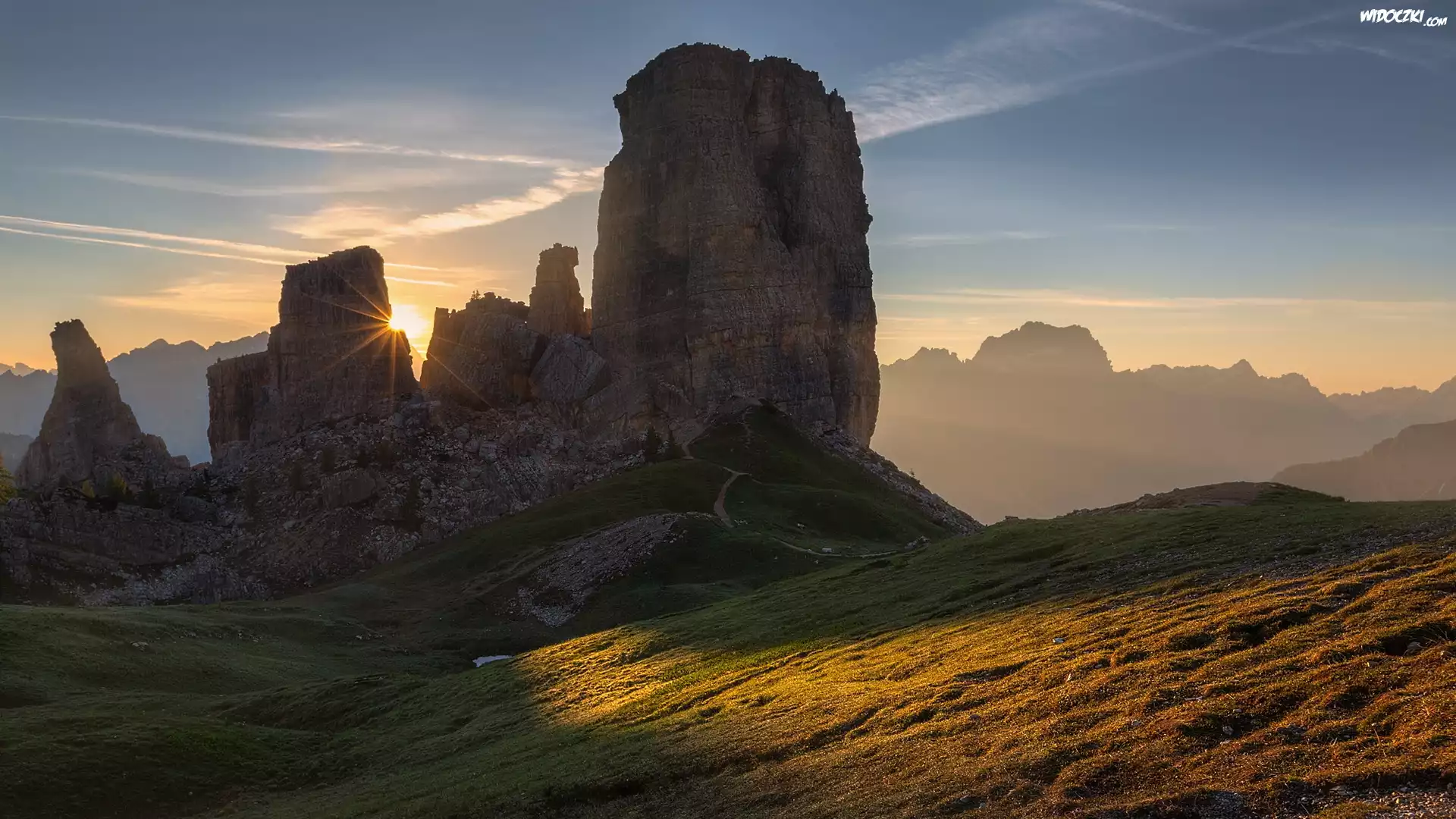 Góry, Dolomity, Mgła, Wschód słońca, Włochy