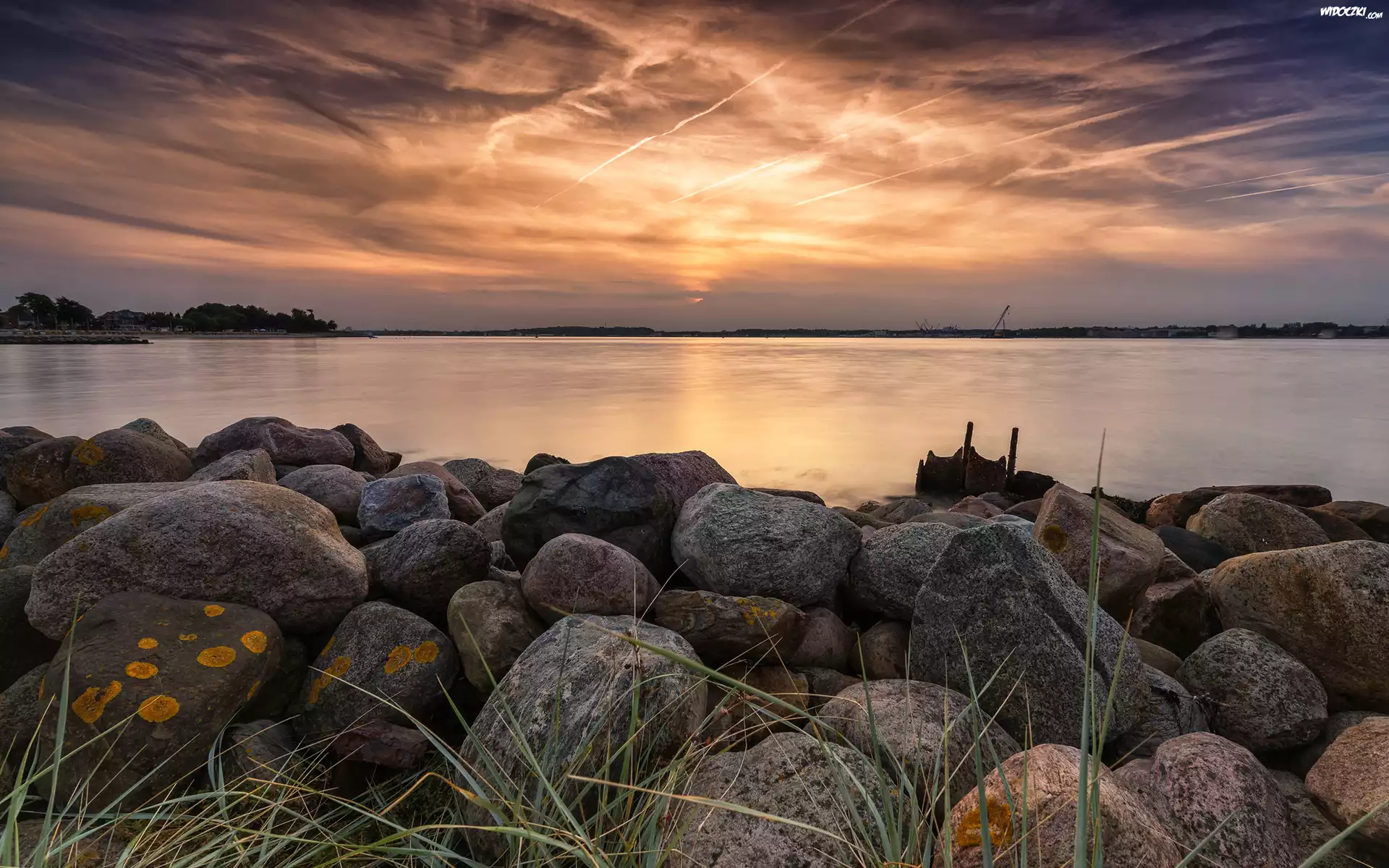 Jezioro, Zachód słońca, Kamienie, Niebo