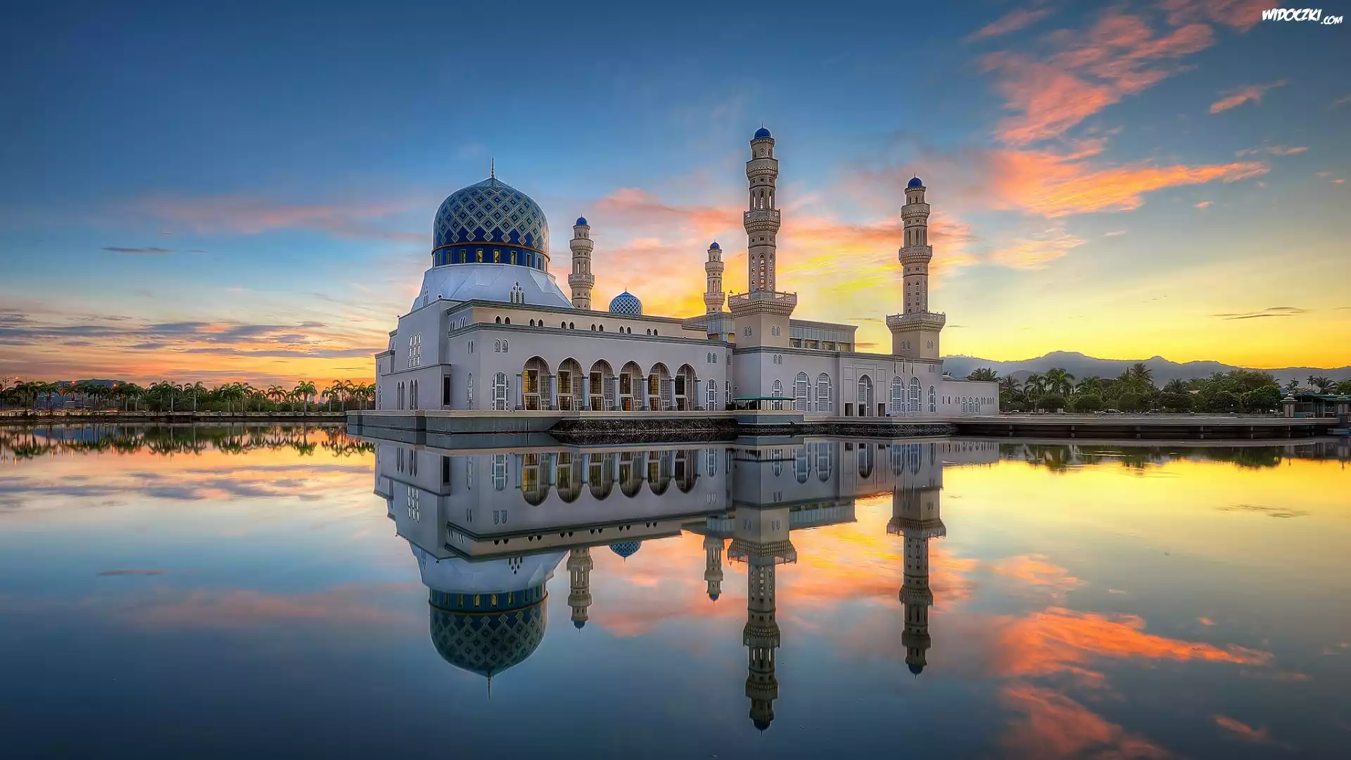 Malezja, Borneo, Kota Kinabalu, Meczet City Mosque, Zatoka Likas, Wschód Słońca