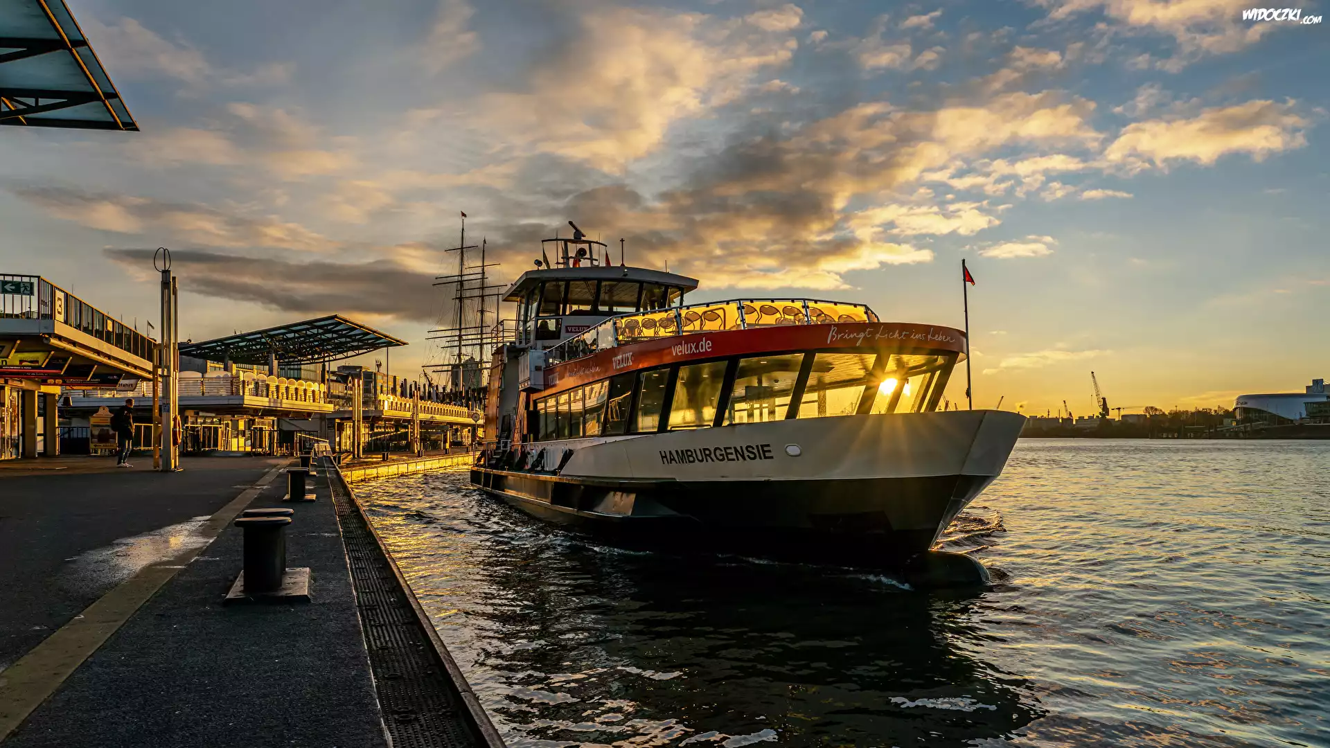 Niemcy, Hamburg, Rzeka Łaba, Przystań, Statek
