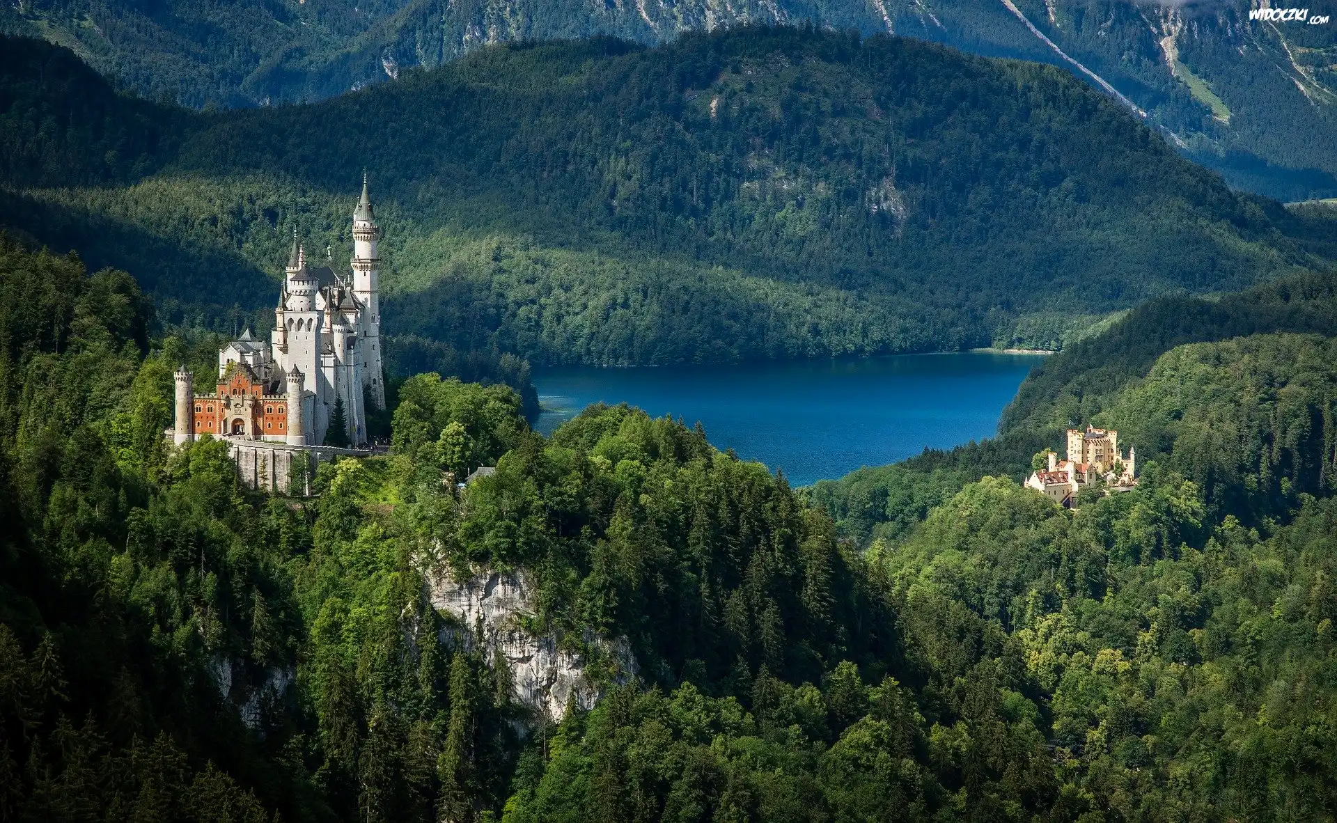 Góry, Alpy, Zamek Neuschwanstein, Zielone, Lasy, Jezioro Alpsee, Zamek Hohenschwangau, Bawaria, Niemcy