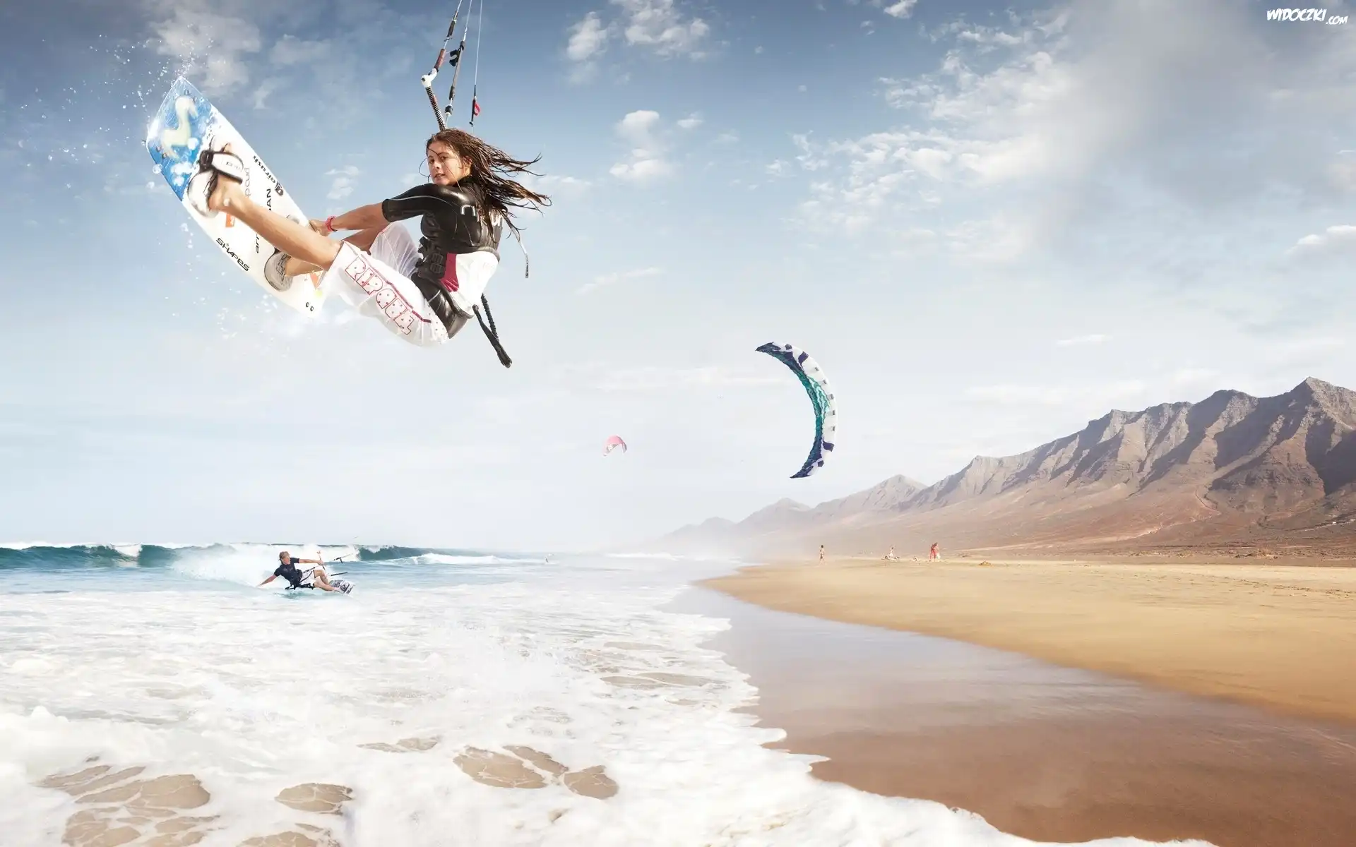 Kitesurferzy, Latawiec, Deska