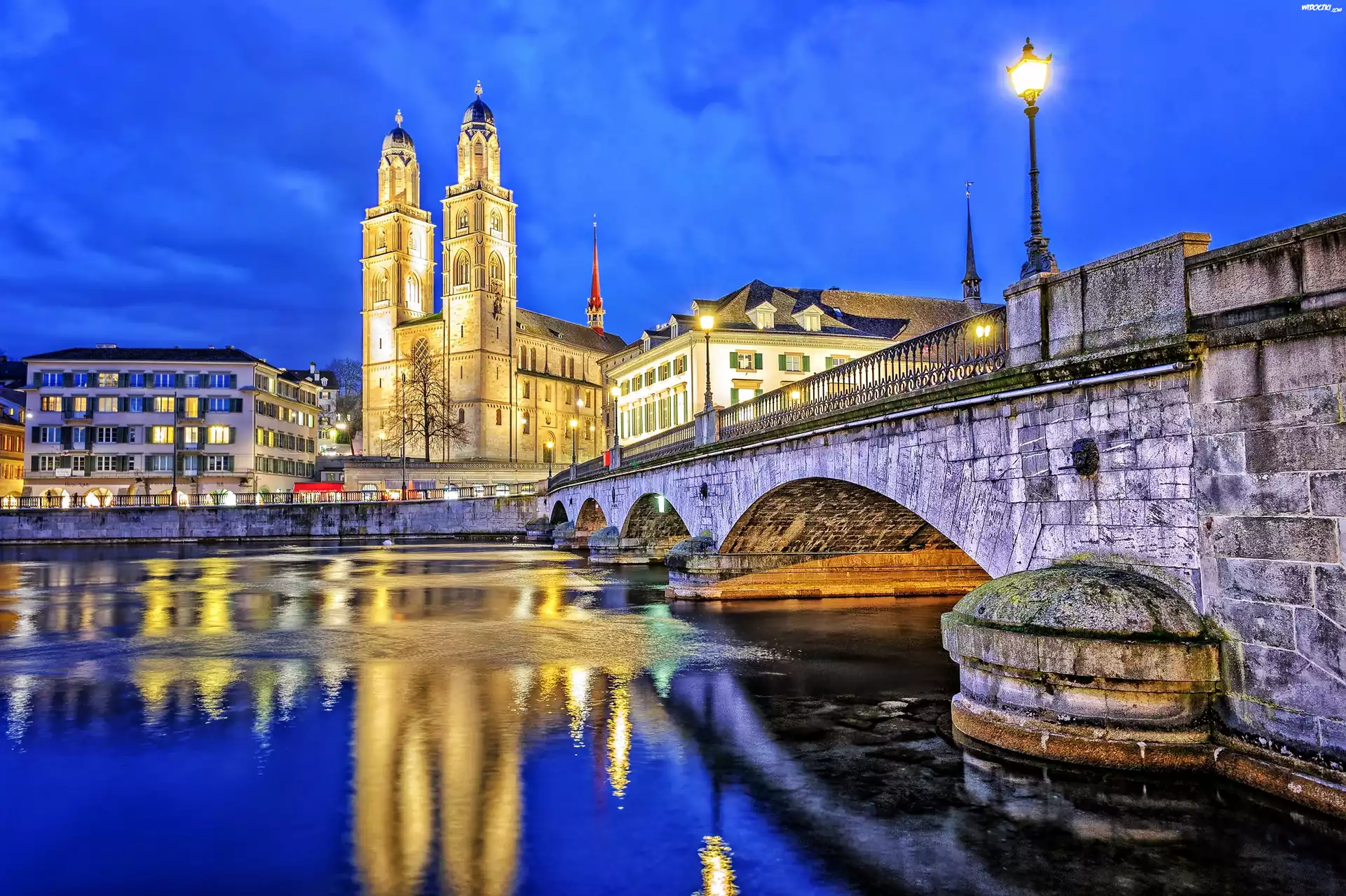 Rzeka Limmat, Most, Kościół Grossmunster, Zurych, Szwajcaria
