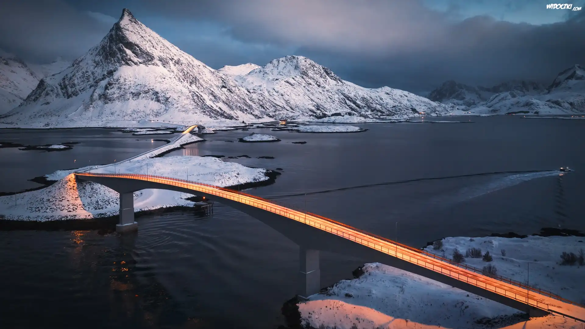Norwegia, Morze, Lofoty, Zima, Góry, Gmina Flakstad, Mosty, Fredvang Bridges, Chmury