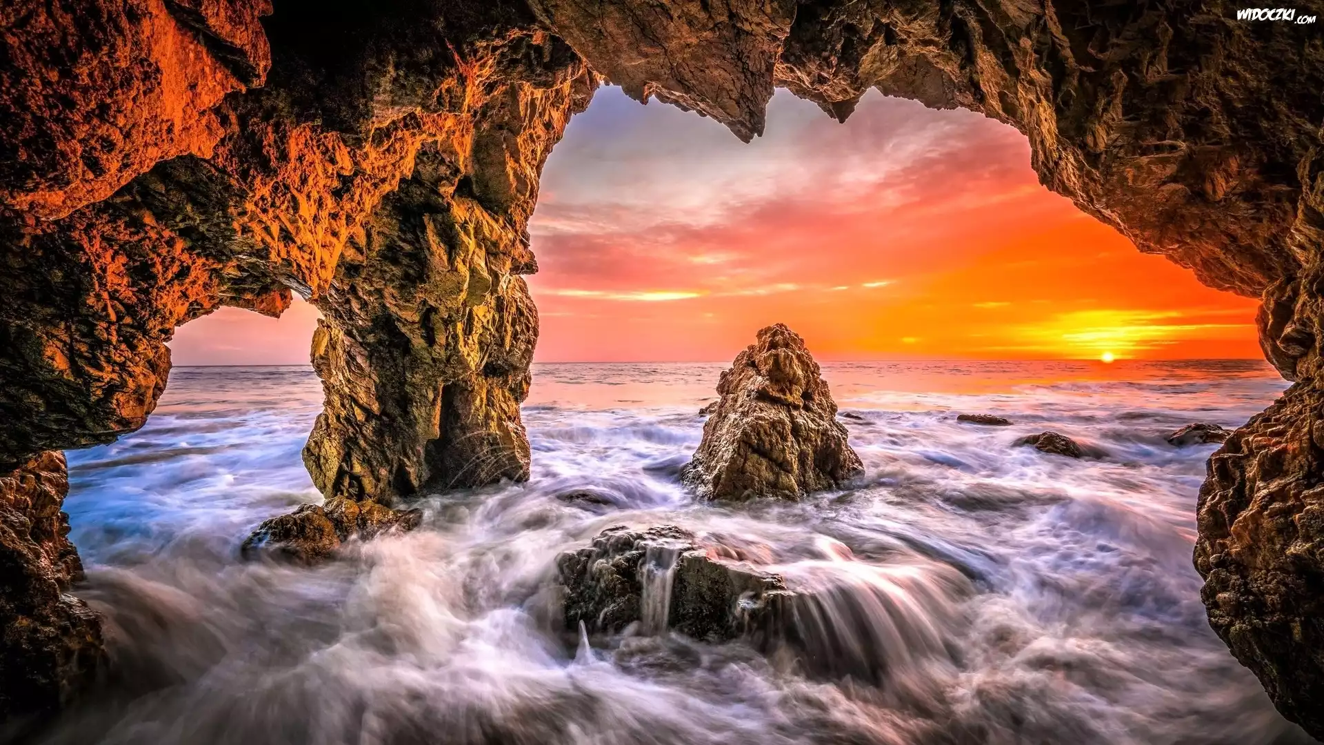 Morze, Jaskinia, Skały, Zachód słońca, Malibu, Hrabstwo Los Angeles, Kalifornia, Stany Zjednoczone
