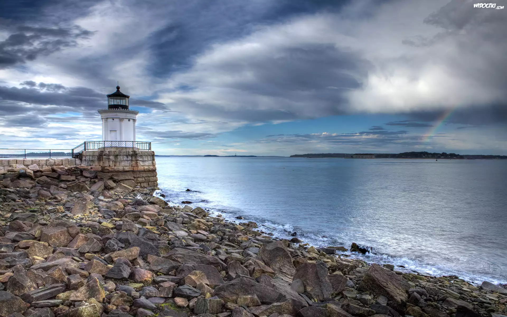 Stany Zjednoczone, Stan Maine, Latarnia morska Portland Breakwater Light, Kamienie, Morze, Tęcza