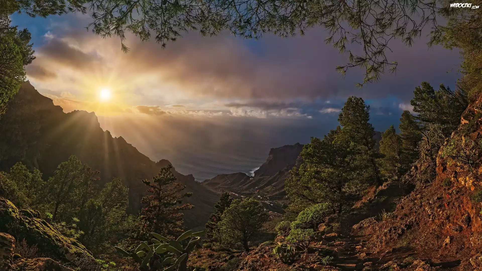 Wyspa La Gomera, Wyspy Kanaryjskie, Góry, Promienie słońca, Morze