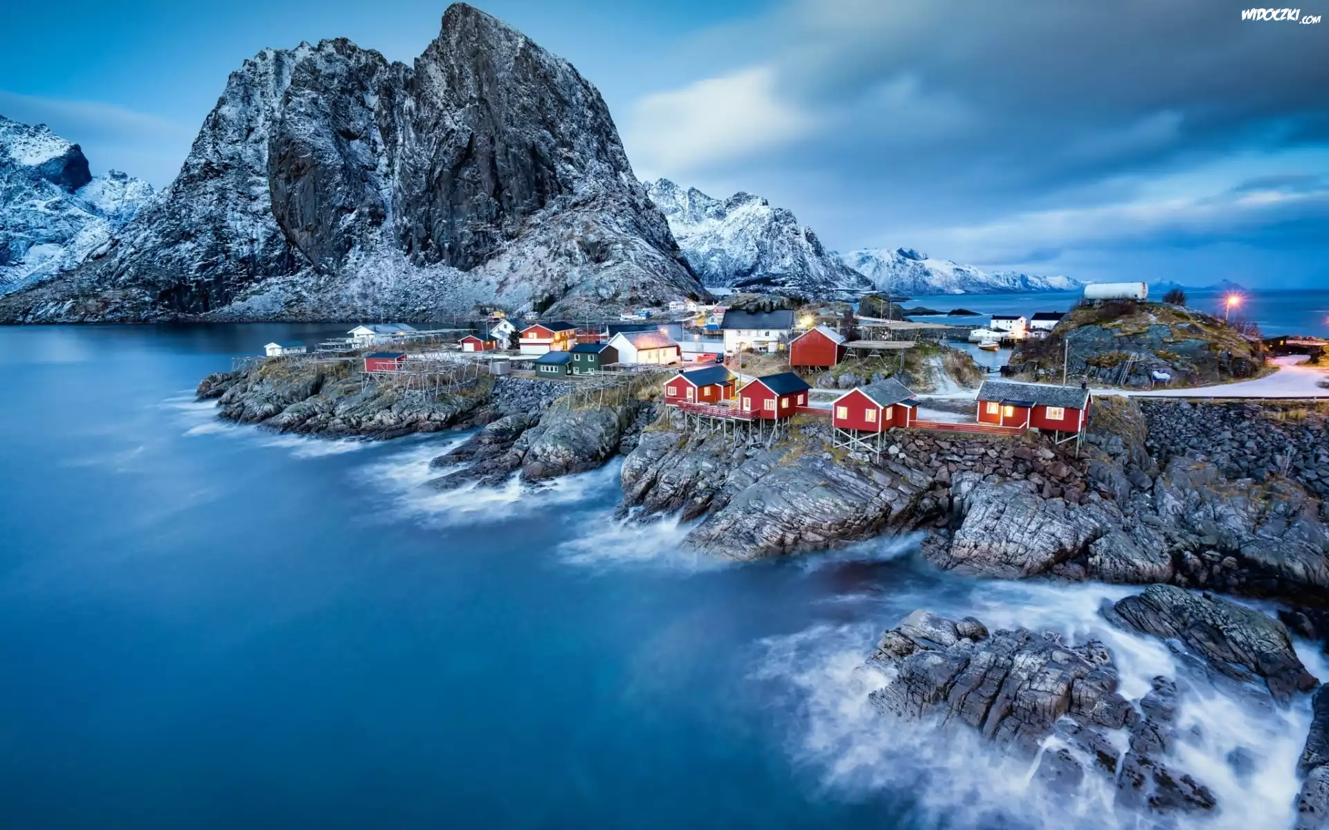 Lofoty, Morze, Góry, Domki, Wioska rybacka, Norwegia