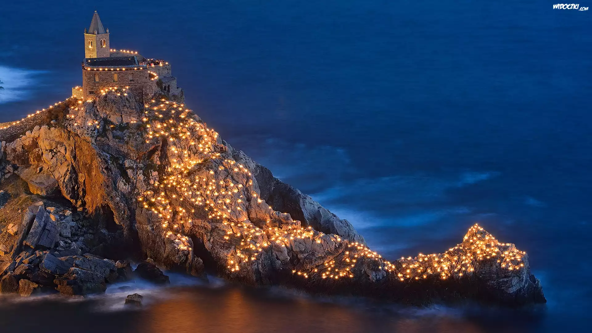Chiesa di San Pietro - kościół św. Piotra, Miasteczko Portovenere, Region Liguria, Włochy, Morze Liguryjskie, Skały, Światła