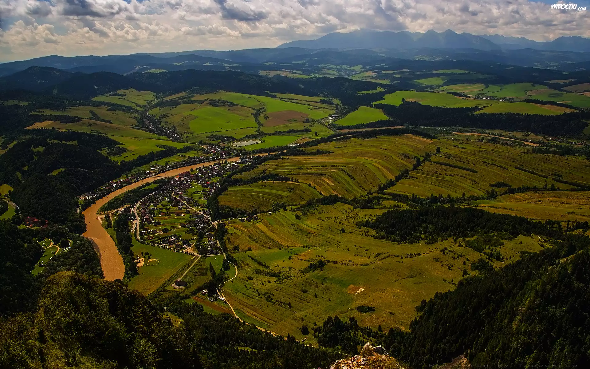 Sromowce Niżne, Wieś, Dunajec, Widok z Trzech Koron