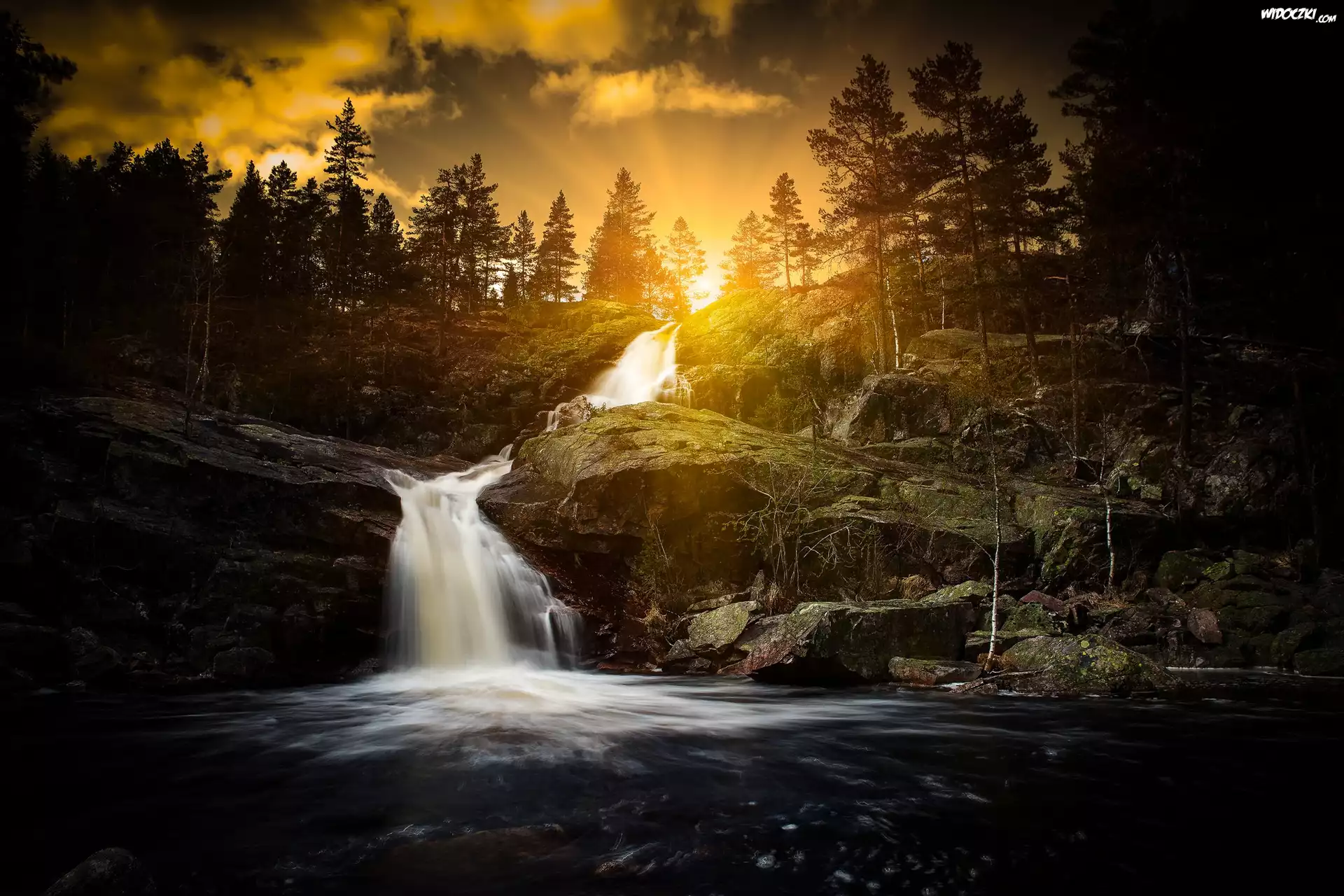 Las, Rzeka Kvitaa, Wodospad Dusanfossen, Skały, Notodden, Okręg Telemark, Norwegia