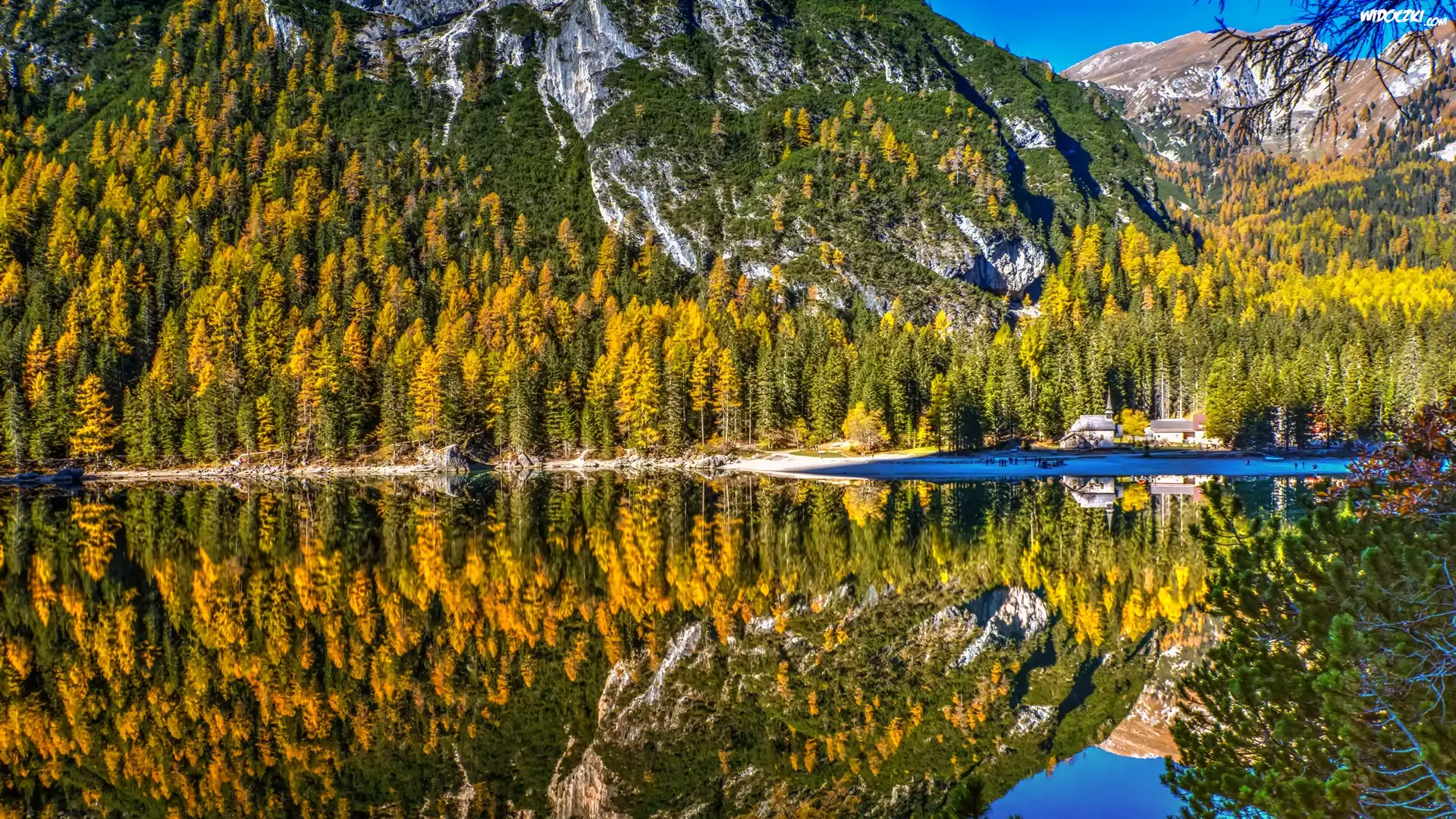 Włochy, Jezioro Braies - Pragser Wildsee, Góry, Las, Kościół, Odbicie
