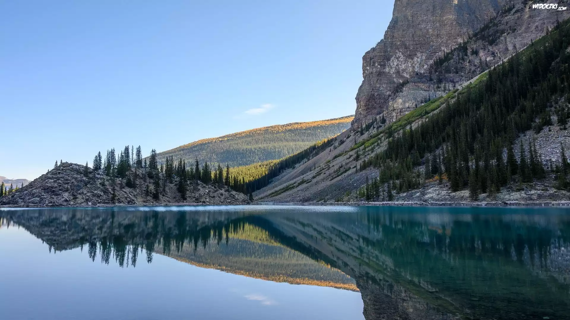 Góry, Jezioro, Moraine Lake, Drzewa, Odbicie, Park Narodowy Banff, Alberta, Kanada