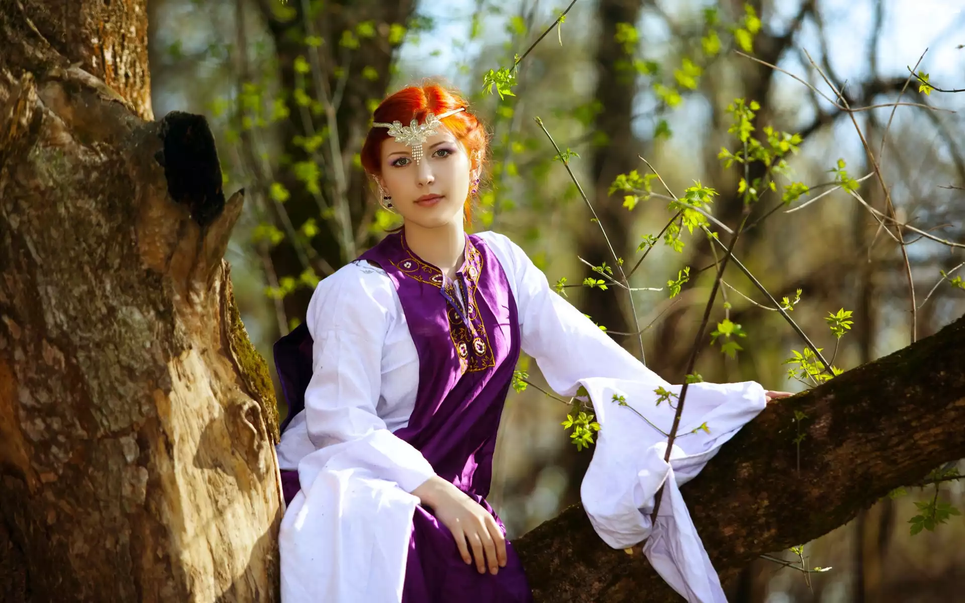 Piękna, Dziewczyna, Diadem, Drzewo, Las
