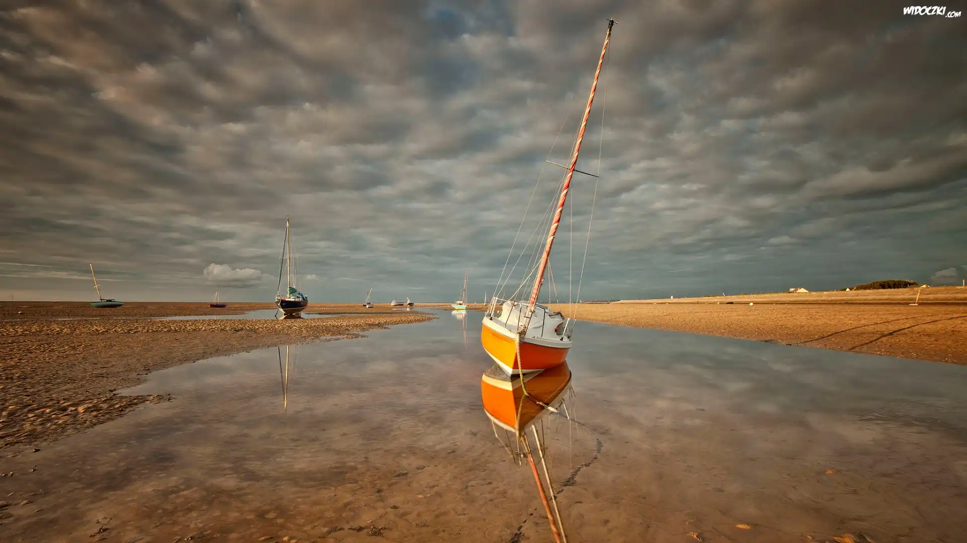Plaża, Żaglówki