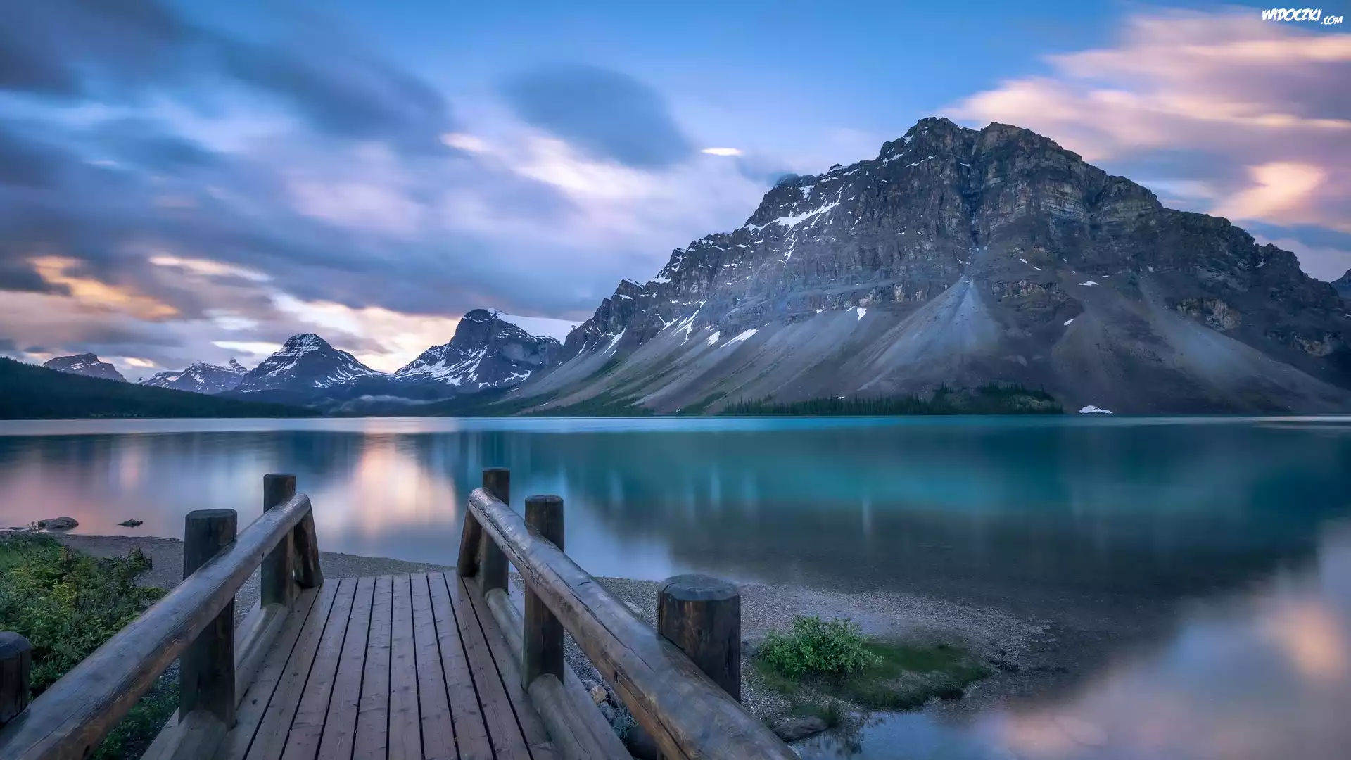 Pomost, Jezioro, Bow Lake, Góry, Canadian Rockies, Park Narodowy Banff, Prowincja Alberta, Kanada