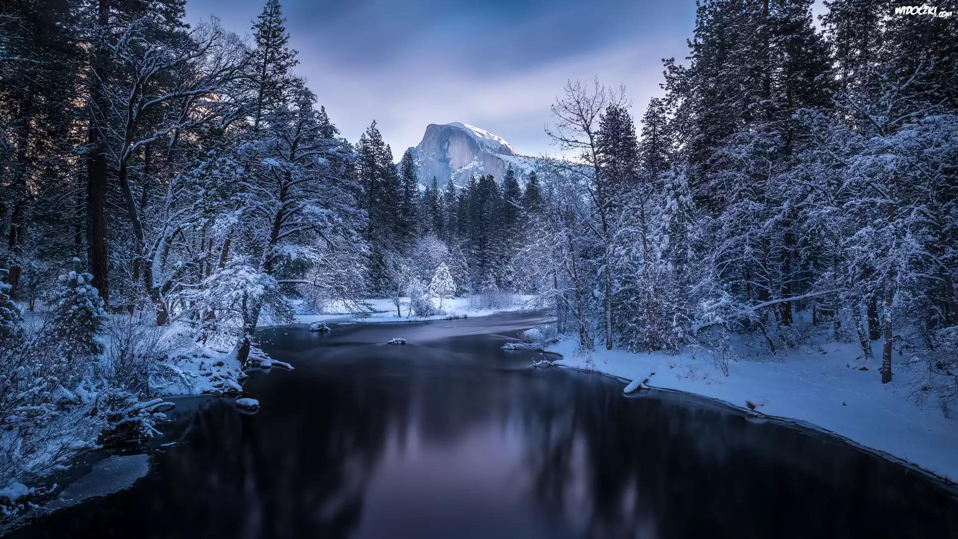 Park Narodowy Yosemite, Zima, Rzeka Merced River, Góry, Las, Drzewa, Stan Kalifornia, Stany Zjednoczone