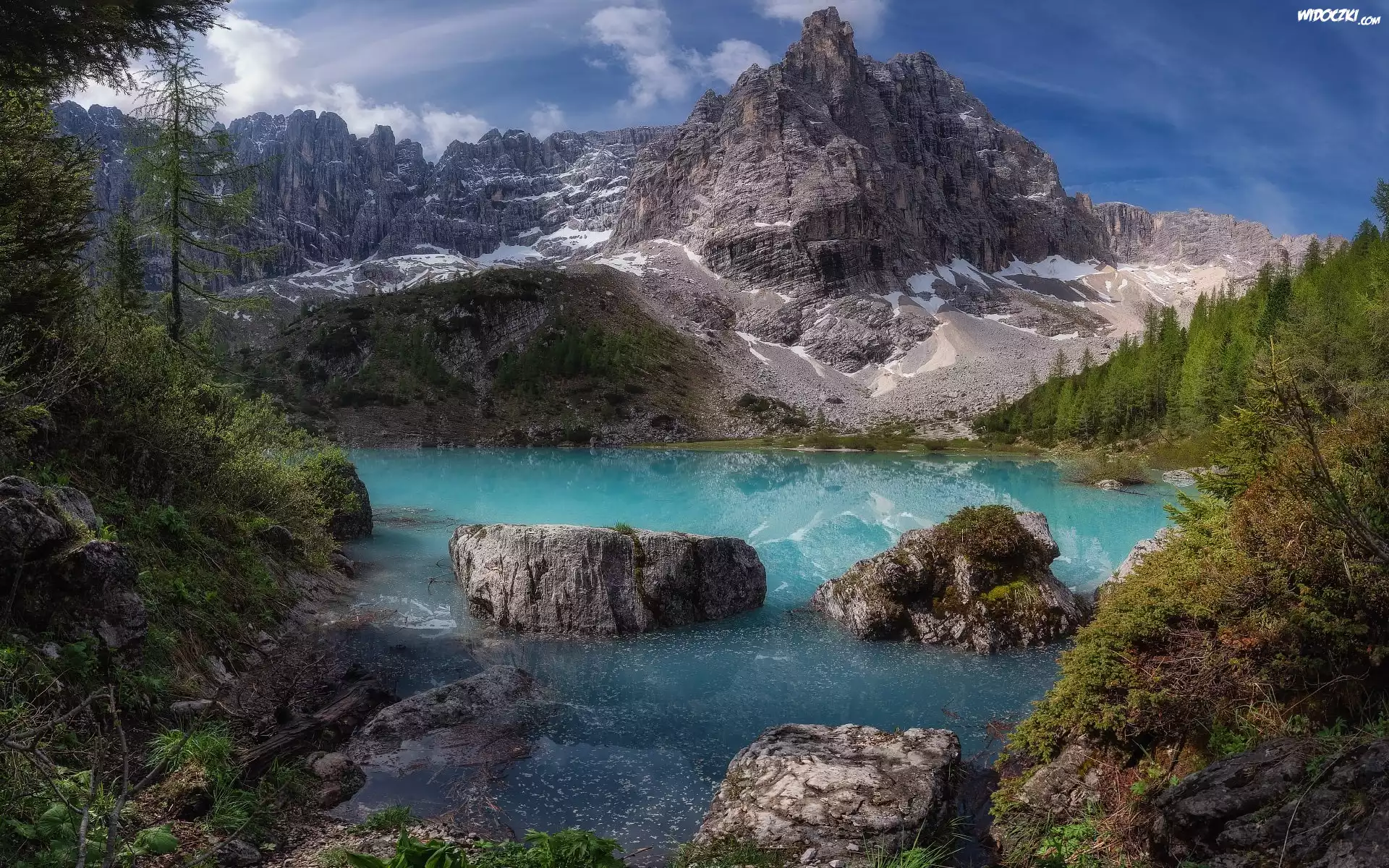 Góry, Dolomity, Masyw Sorapiss, Jezioro Sorapis, Skały, Drzewa, Lasy, Prowincja Belluno, Włochy