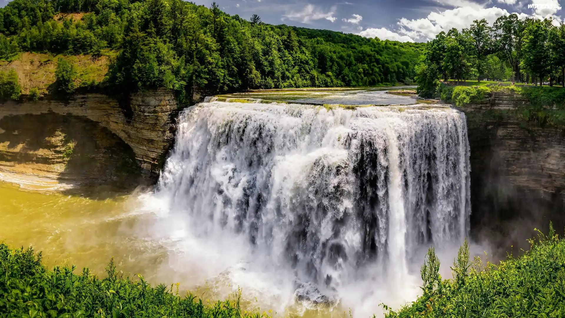 Stany Zjednoczone, Stan Nowy Jork, Wodospad Middle Falls, Park miejski Letchworth Park, Skały