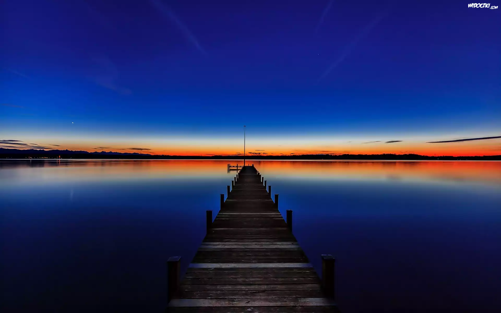 Jezioro Starnberg, Bawaria, Niemcy, Molo, Zachody
Słońca