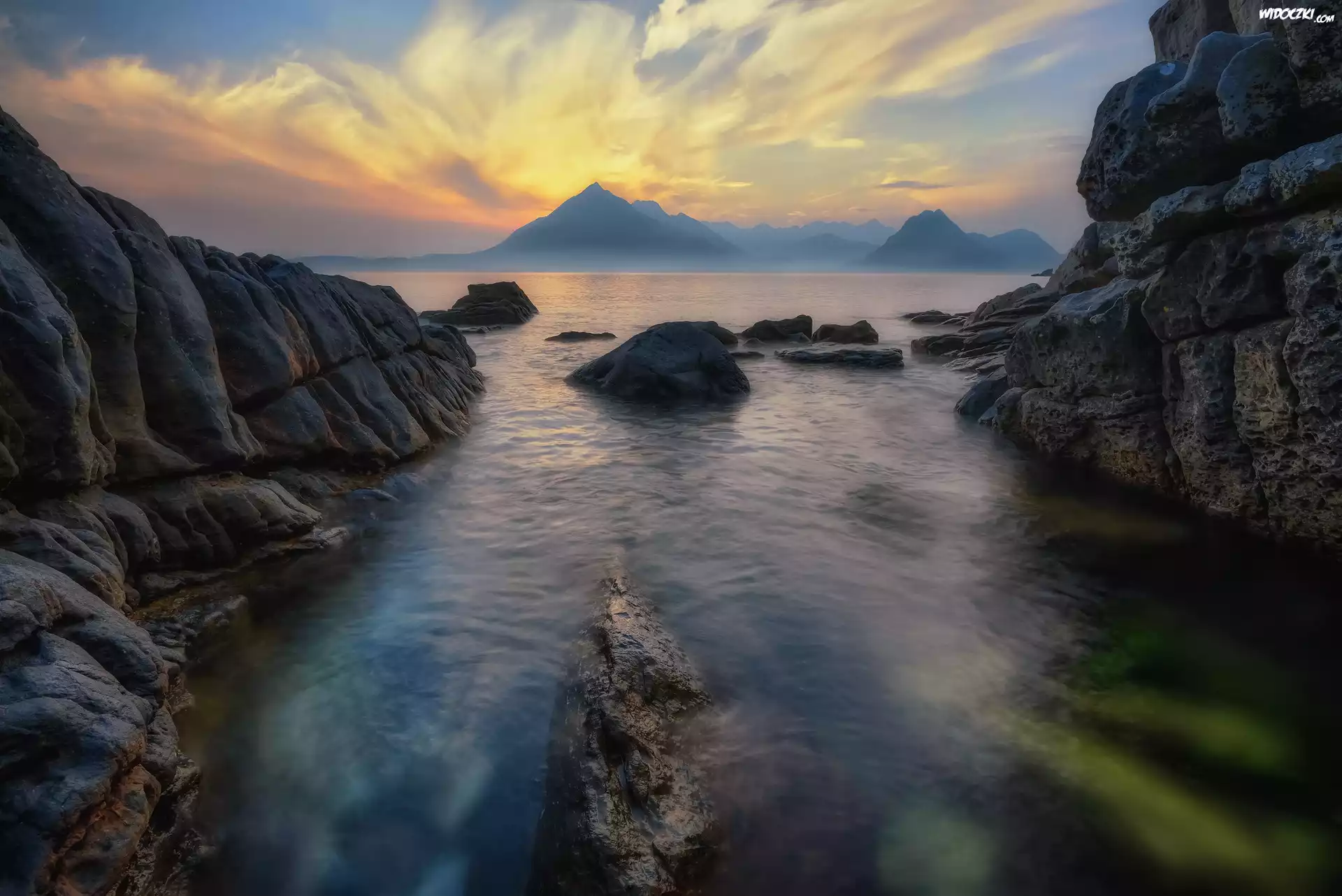 Szkocja, Wyspa Skye, Skały, Morze