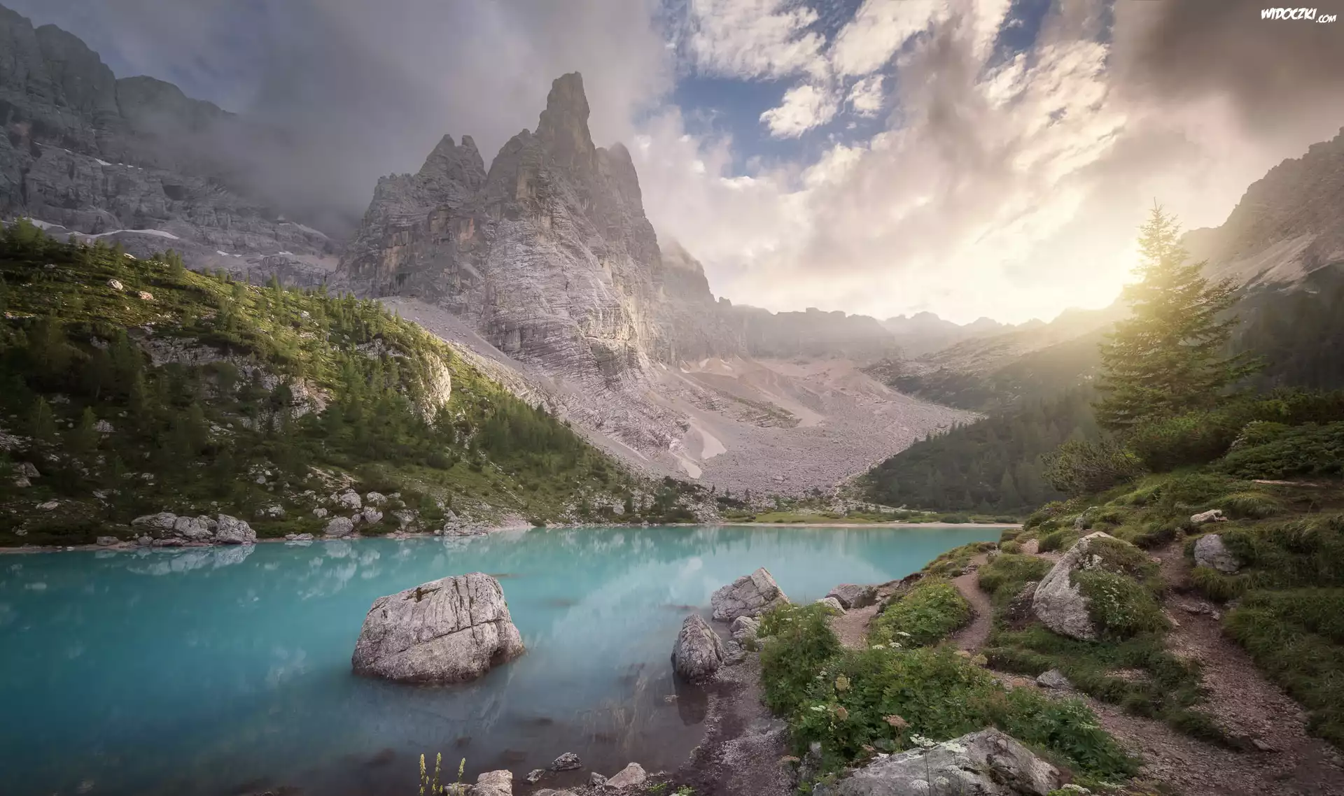 Góry, Dolomity, Masyw Sorapiss, Jezioro Sorapis, Mgła, Kamienie, Włochy