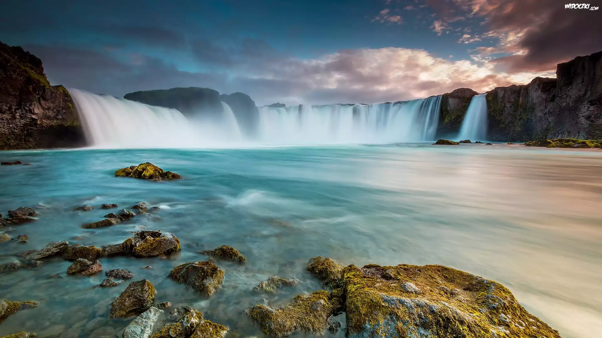 Islandia, Wodospad Godafoss, Rzeka Skjálfandafljót, Skały