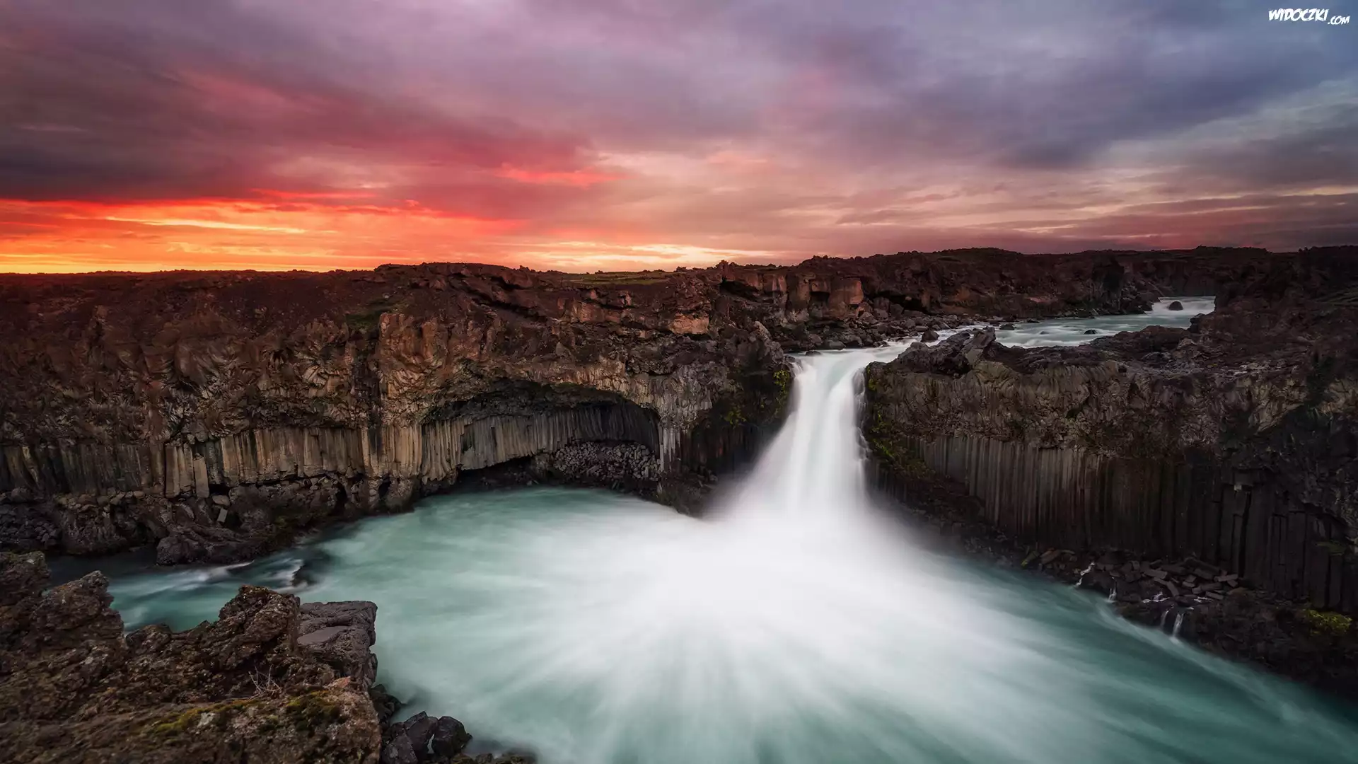 Islandia, Wodospad Aldeyjarfoss, Skały, Bazaltowe, Zachód słońca