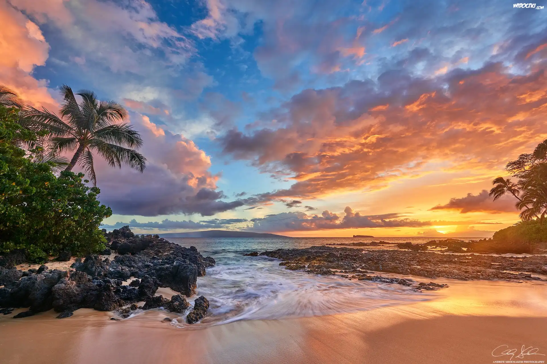 Hawaje, Wyspa Maui, Morze, Zachód słońca, Palmy, Plaża