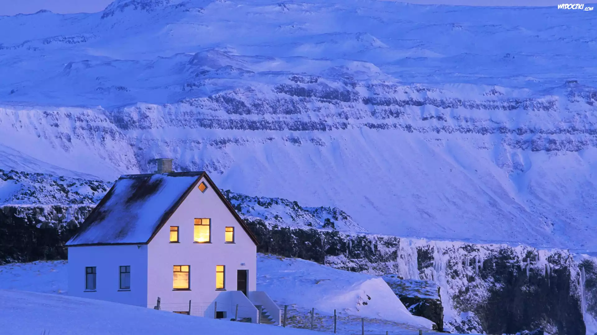 Islandia, Zima, Dom